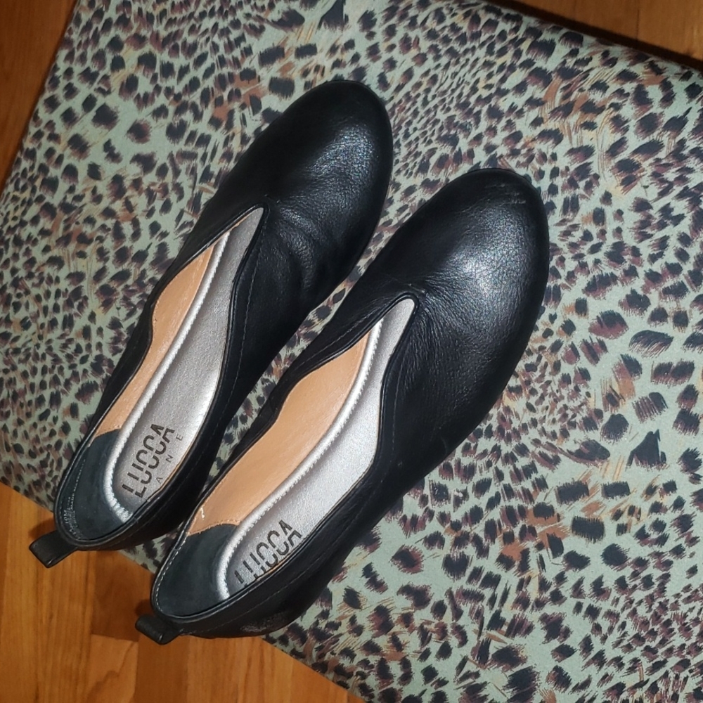 Ballet flats